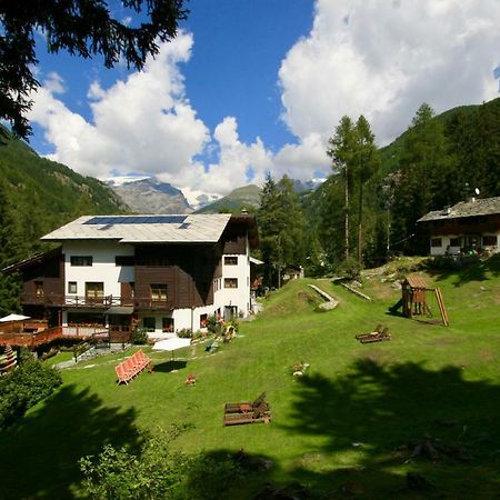 Albergo Villa Anna Maria Champoluc Luaran gambar