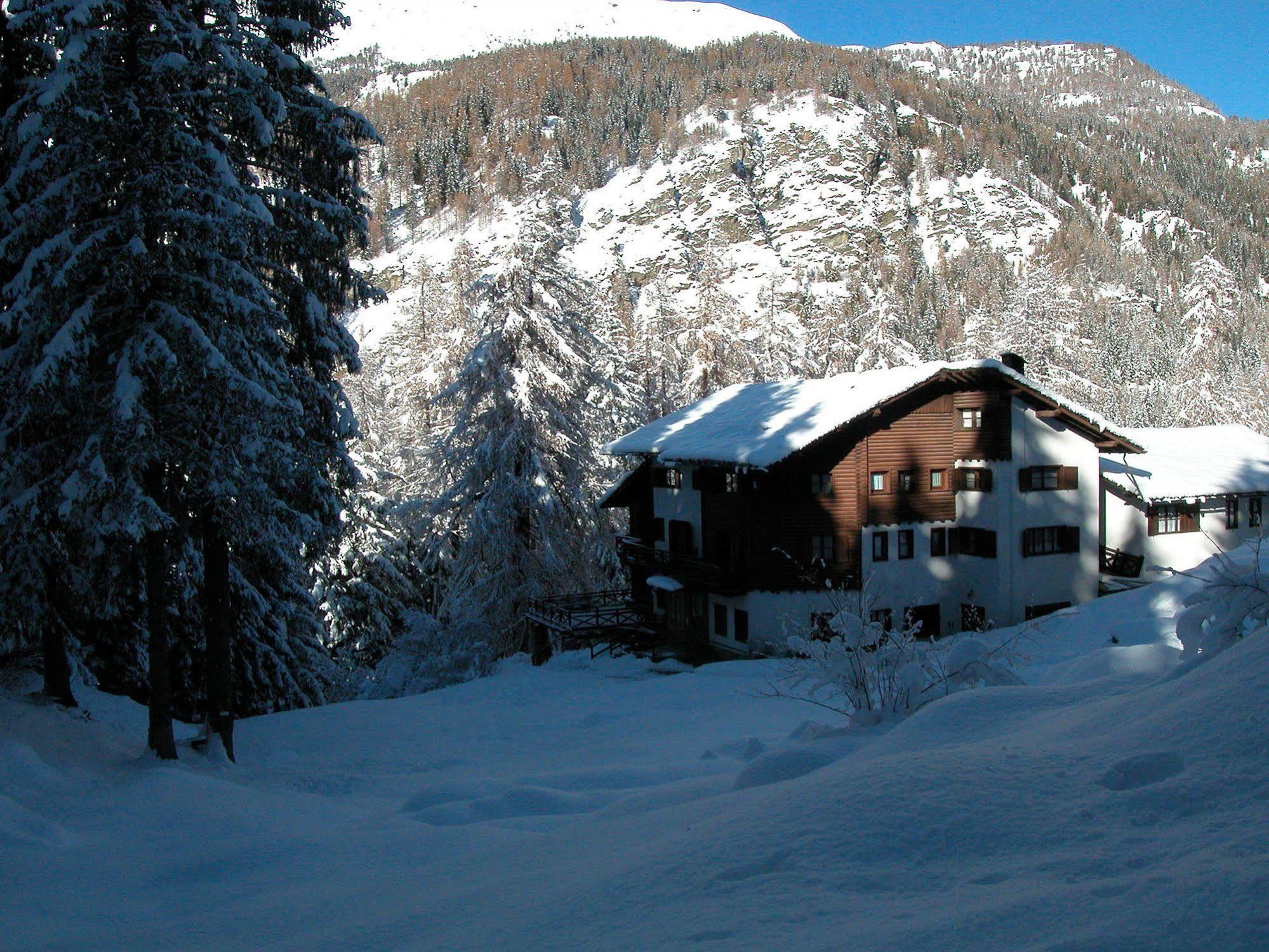 Albergo Villa Anna Maria Champoluc Luaran gambar
